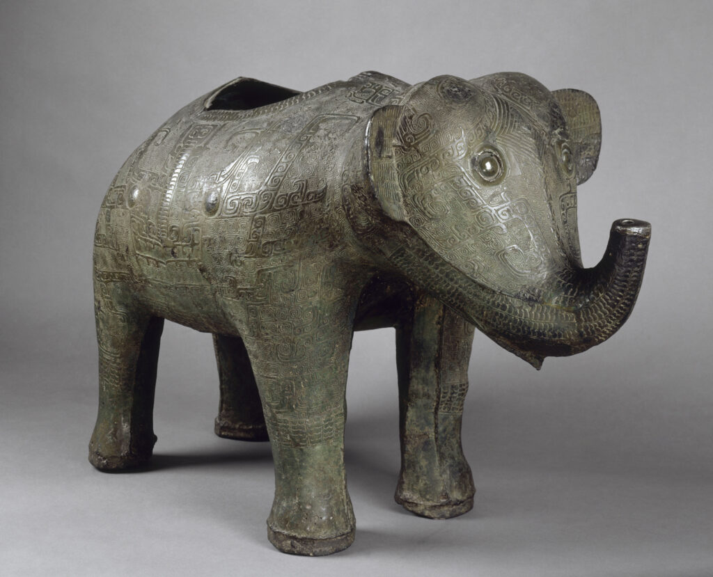 Eléphant. Bronze. Chine. Paris, musée Guimet.